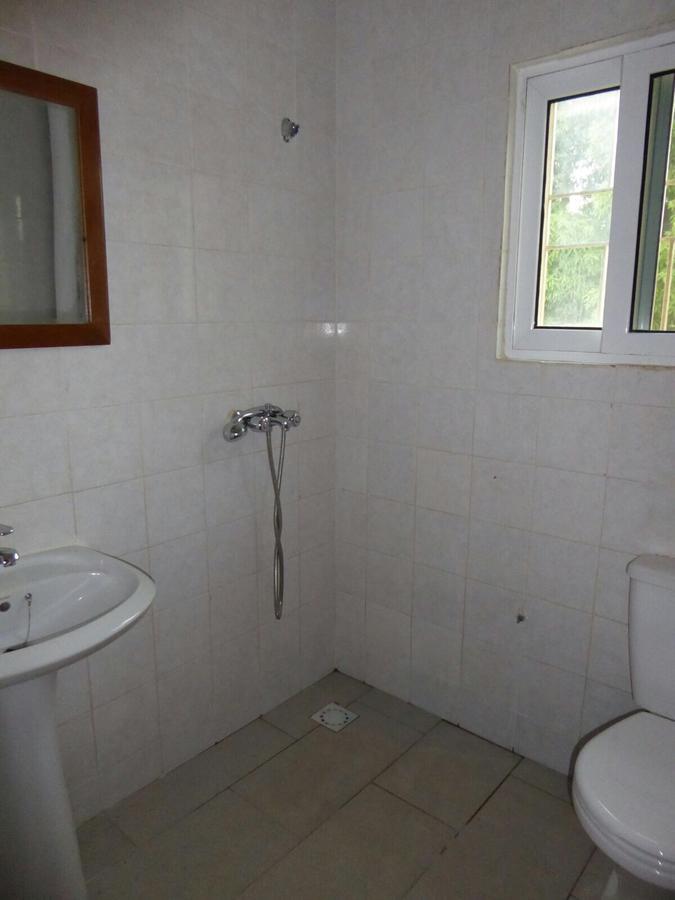 Sarawally Guesthouse Ampaya Ngoại thất bức ảnh