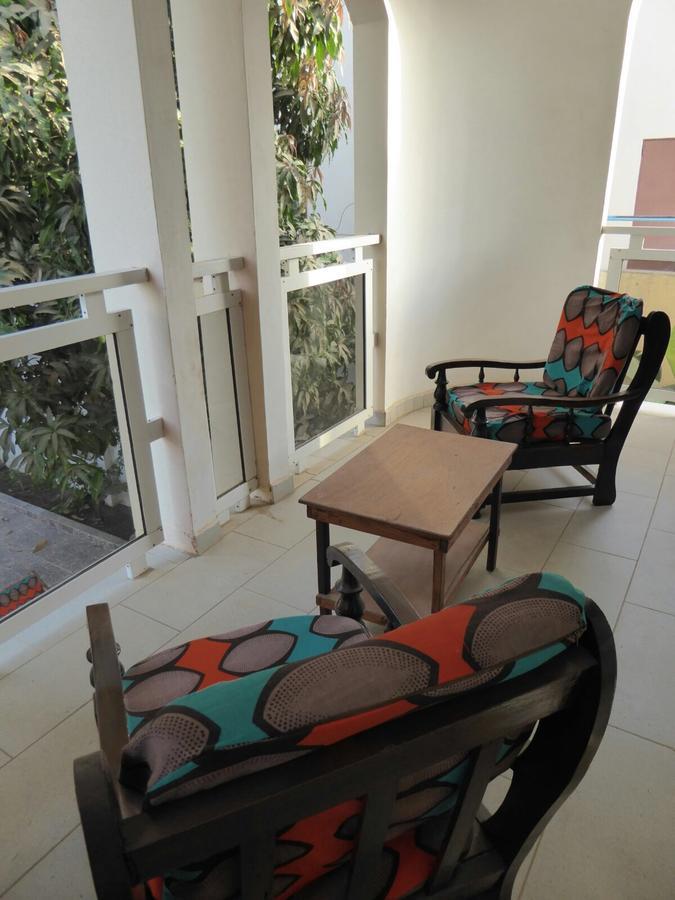 Sarawally Guesthouse Ampaya Ngoại thất bức ảnh