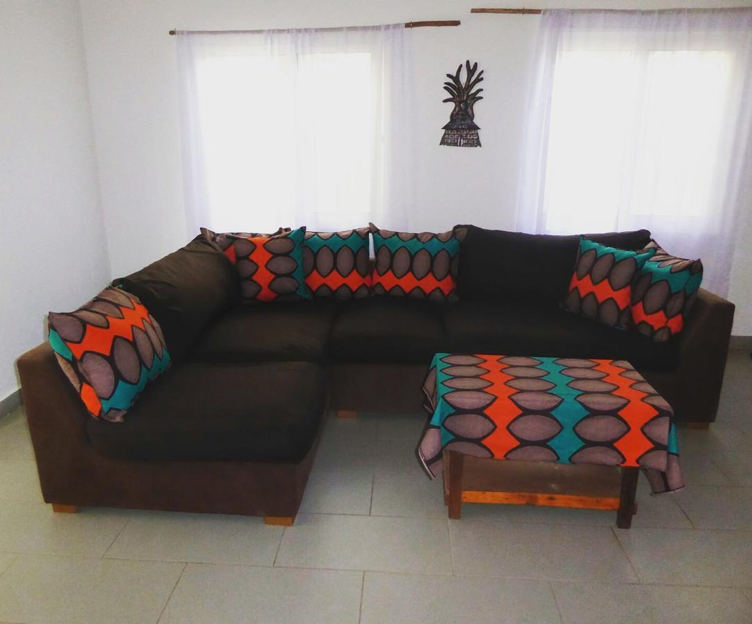 Sarawally Guesthouse Ampaya Ngoại thất bức ảnh