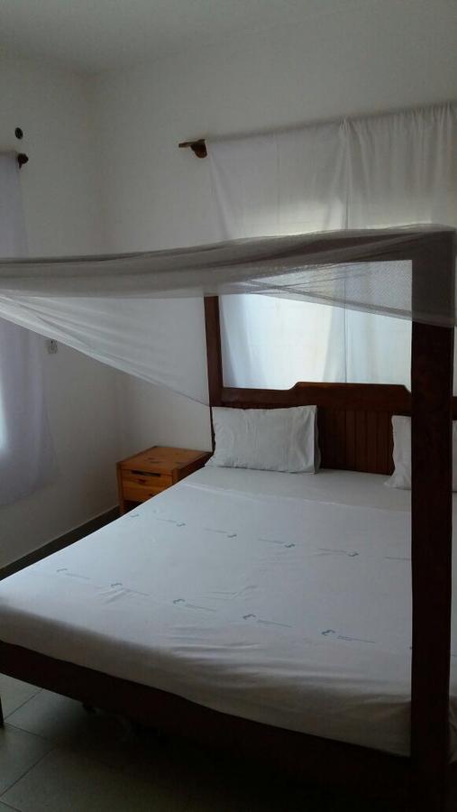 Sarawally Guesthouse Ampaya Ngoại thất bức ảnh